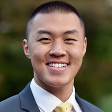 Fredrick Zheng headshot