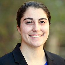 Christina Boutselis headshot