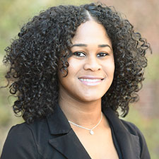 Kennedey Bell headshot