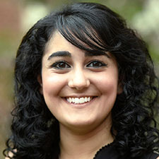 Helia Hosseinpour headshot