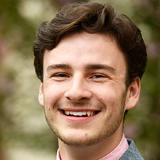 Raymond Hoy headshot