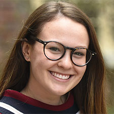 Allie Ryave headshot