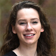 Ellen Maple headshot