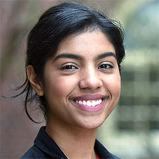 Emily Payamps headshot